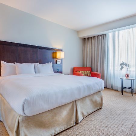 Courtyard By Marriott Panama Metromall Tocumen Exterior photo