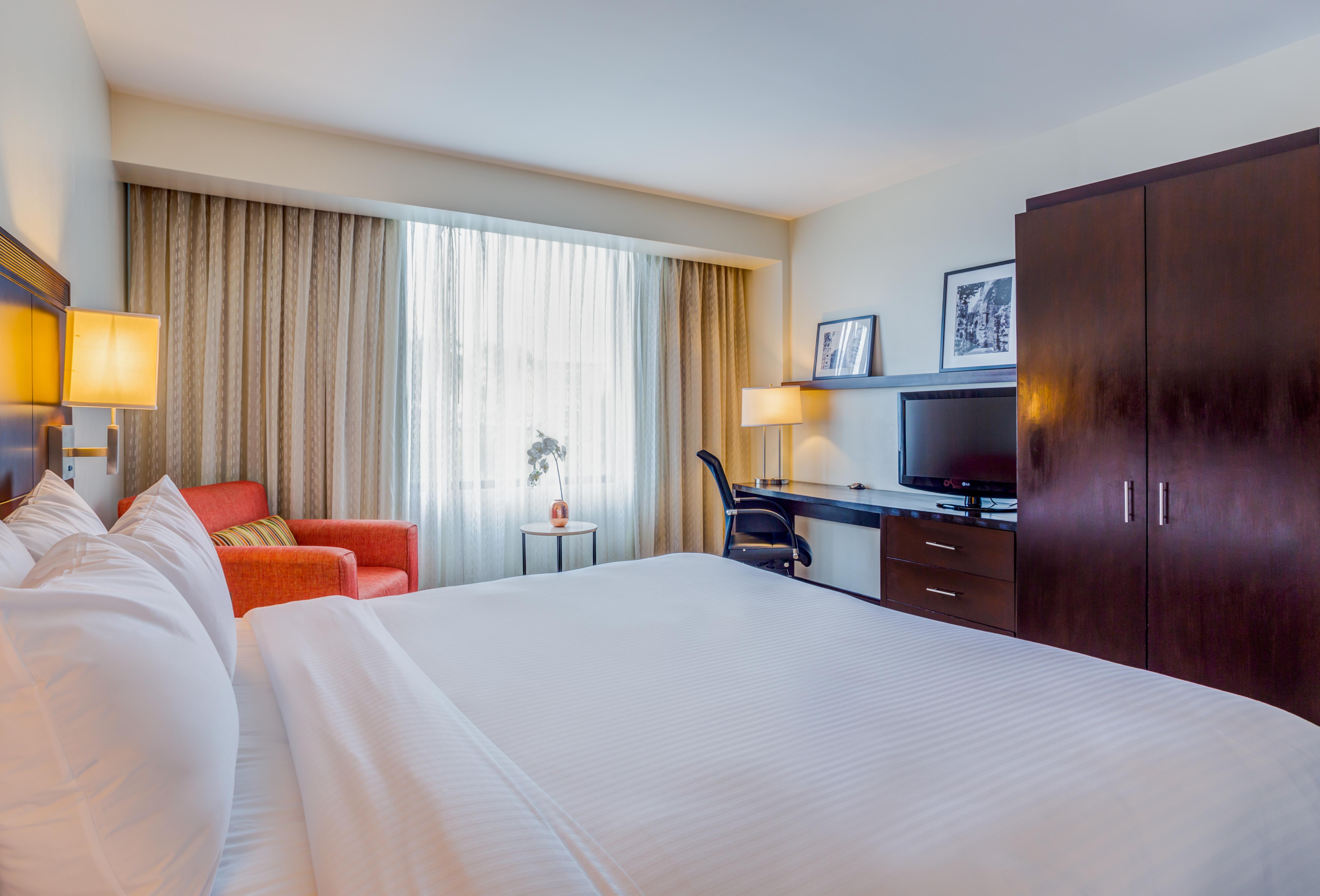 Courtyard By Marriott Panama Metromall Tocumen Exterior photo