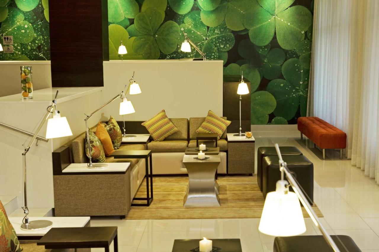 Courtyard By Marriott Panama Metromall Tocumen Exterior photo